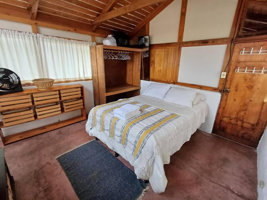 Cozy Apartment, Near Boat Dock Apartment