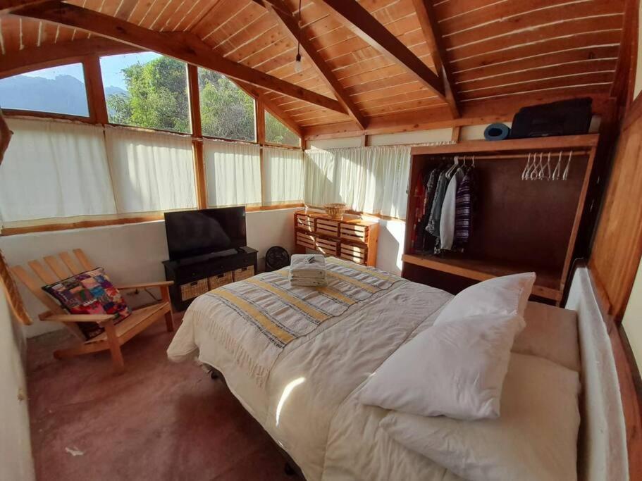 Cozy Apartment, Near Boat Dock Apartment